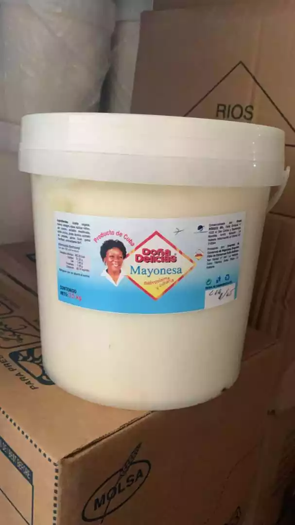 Cubeta de mayonesa